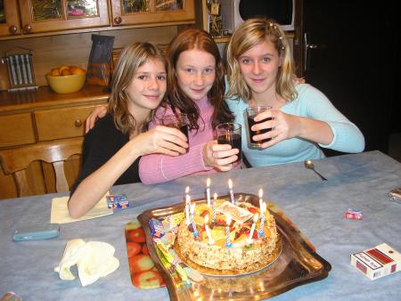 Camille en npir Moi en rose et Oceane en bleu